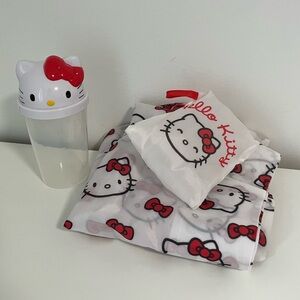Hello Kitty Plastic Cup Bottle with Lid and Foldable Tote Bag